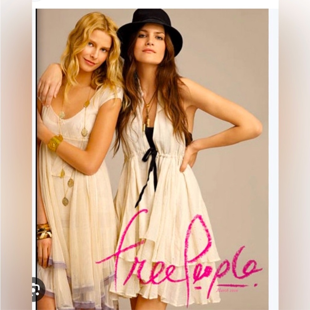 Joining Forces Tina and Trina 🌺 LIVE FREE PEOPLE collaboration. Friday